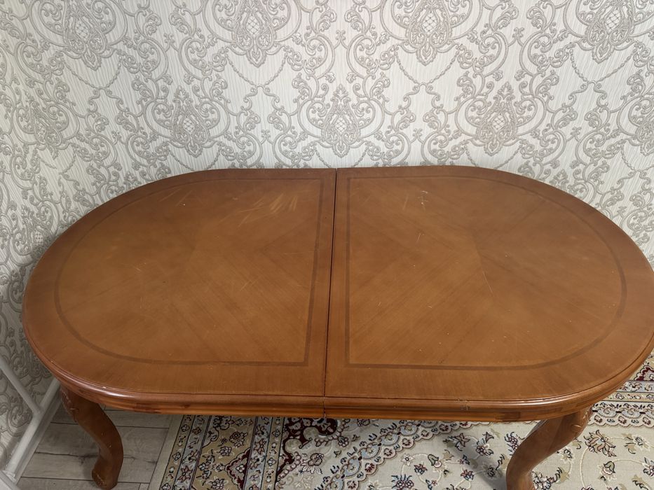 Продается стол раздвижной