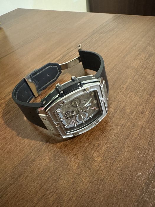 Часы HUBLOT 6000 тг