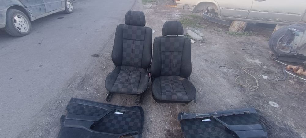Продам салон Мерседес 202