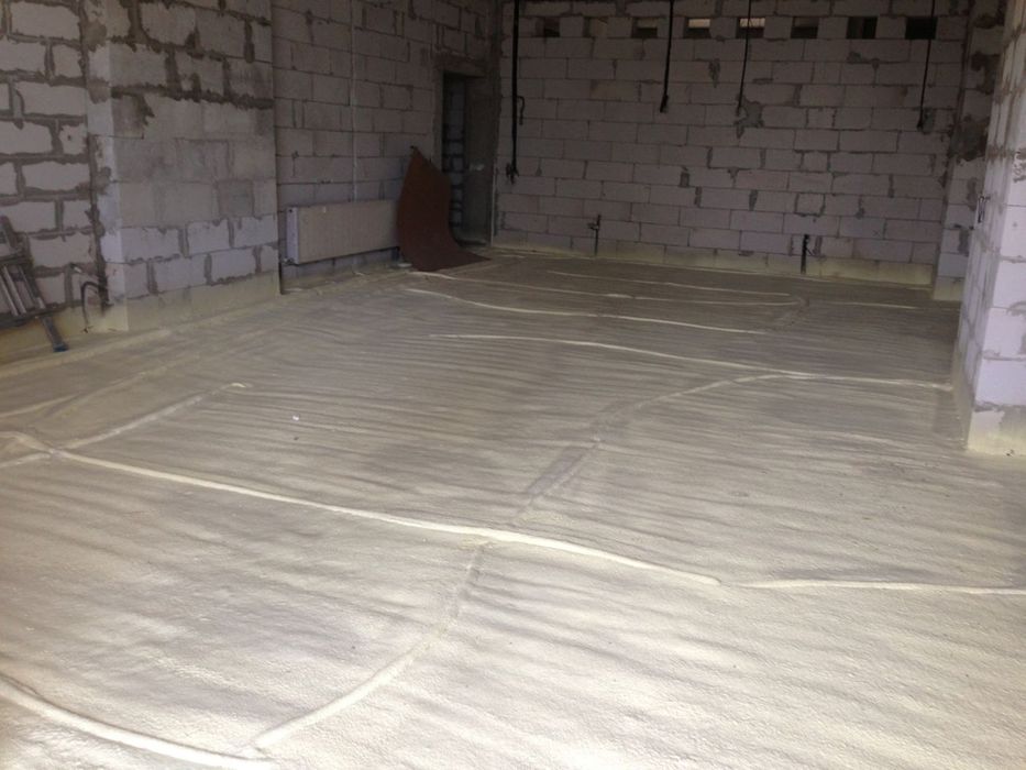 Izolație spumă poliuretanică (plixxent ) baymer