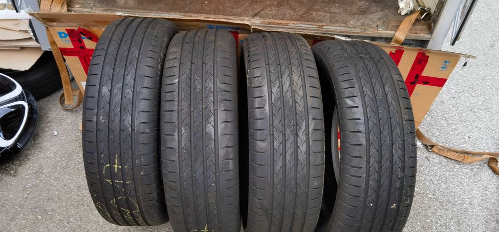 Чисто Нови 215 60 17 Continental/ Brigestone
