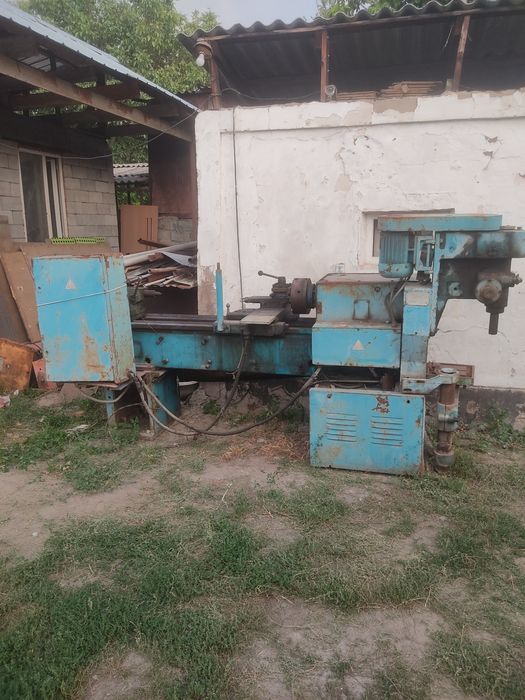 Продам Токарный станок 1д95