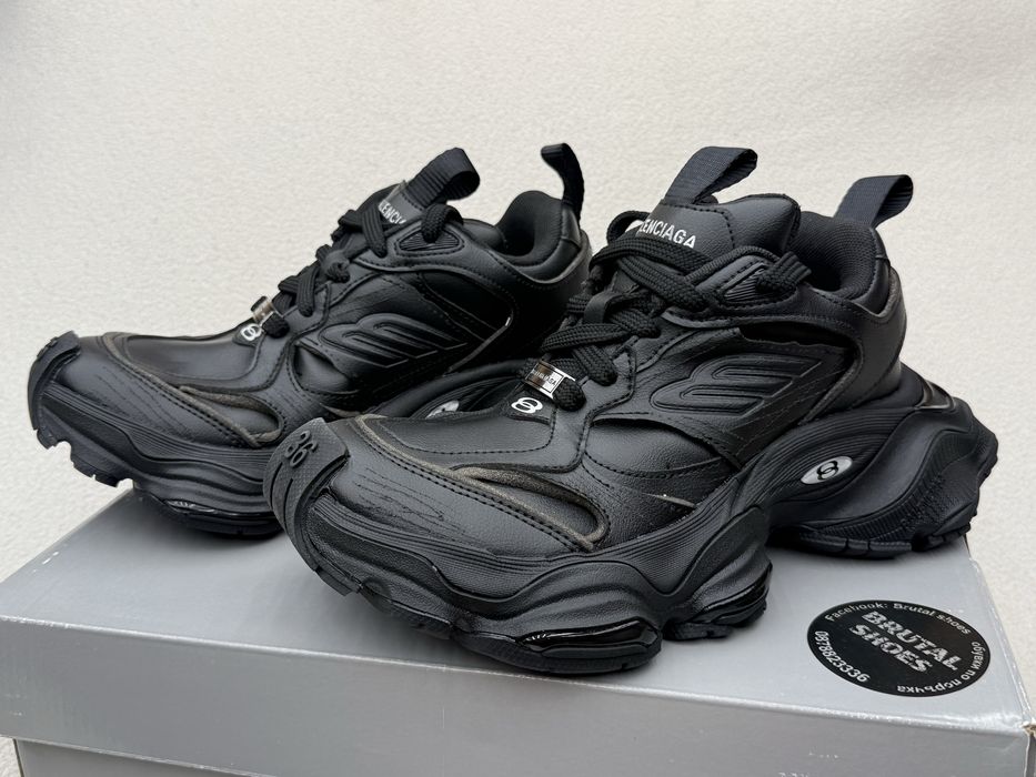 Balenciaga cargo 2026