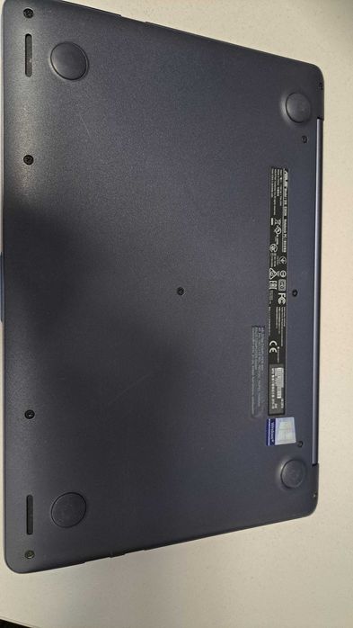 Asus E203N  notebook,без зарядно,за части