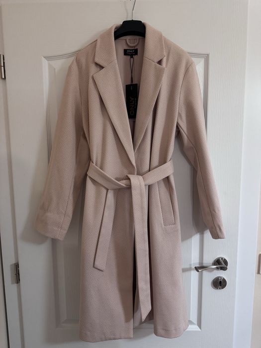 Чисто ново палто ONLY