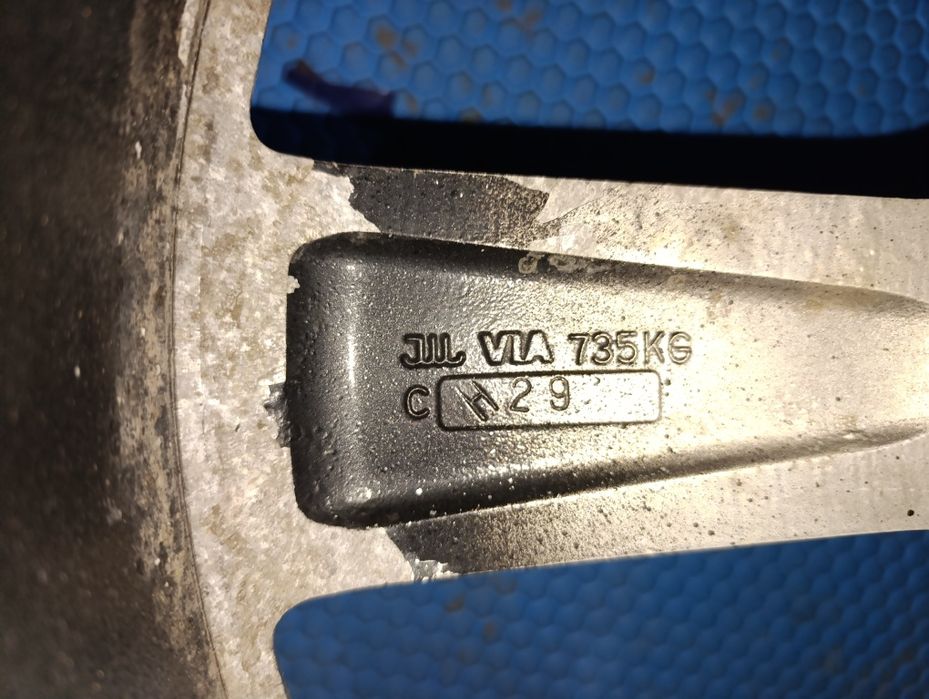 Диски на 22 таурег