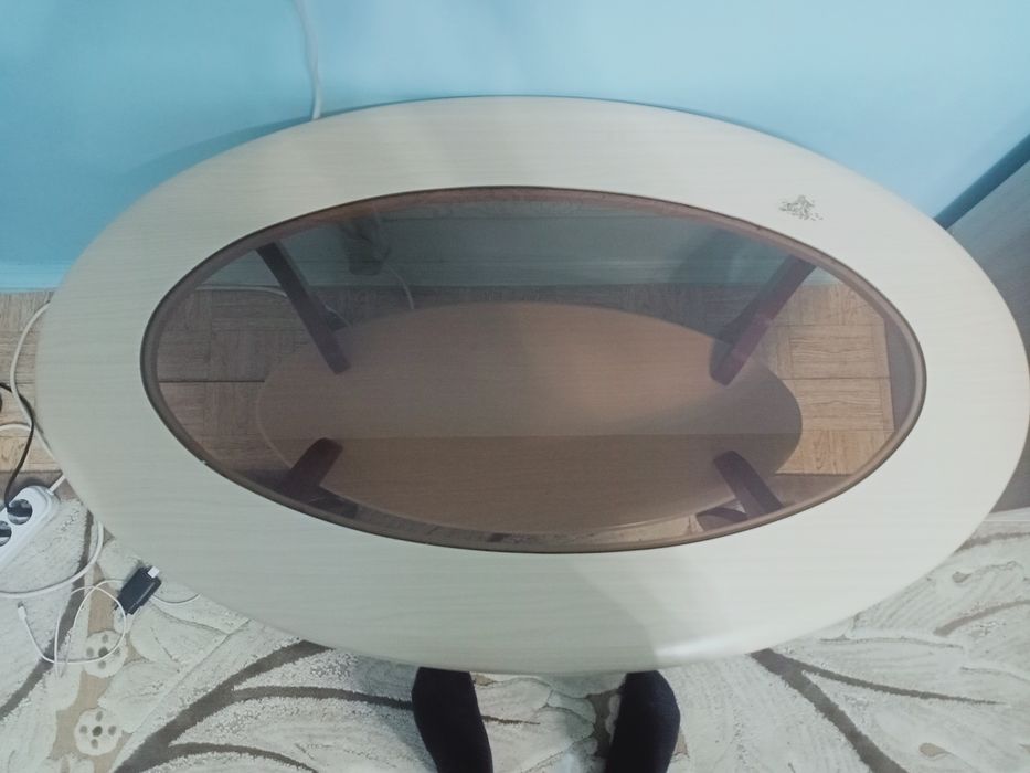 Продам журнальный столик