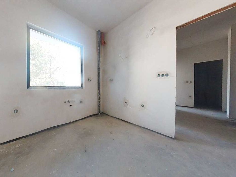 Продава се Тристаен апартамент в Велико Търново, Зона Б - 92 кв.м за 683 €/кв.м - Снимка #3