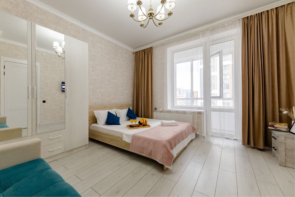 Двуспальняя кровать