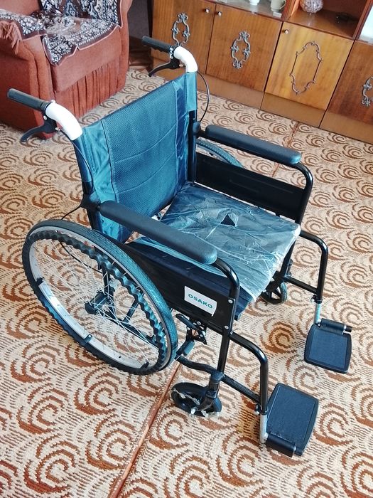 Продам инвалидную коляску
