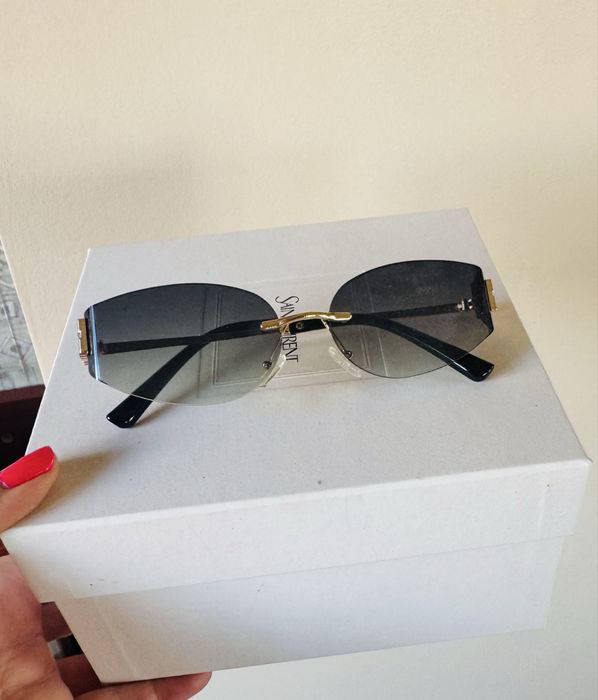 Слънчеви Очила Miu Miu, продават се на Топ Цена от 69€, Нови