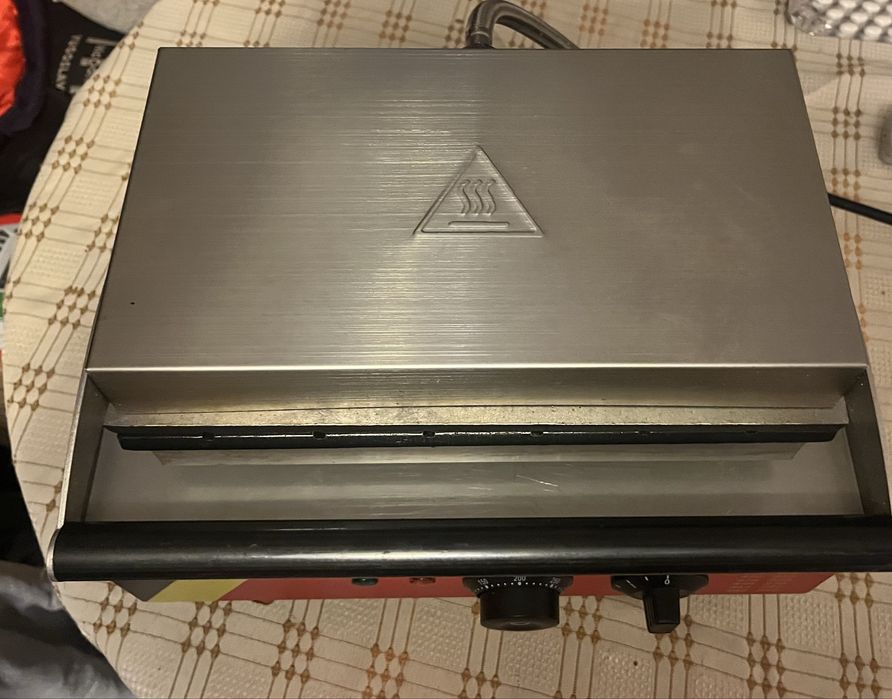 Машина за хот дог на клечка