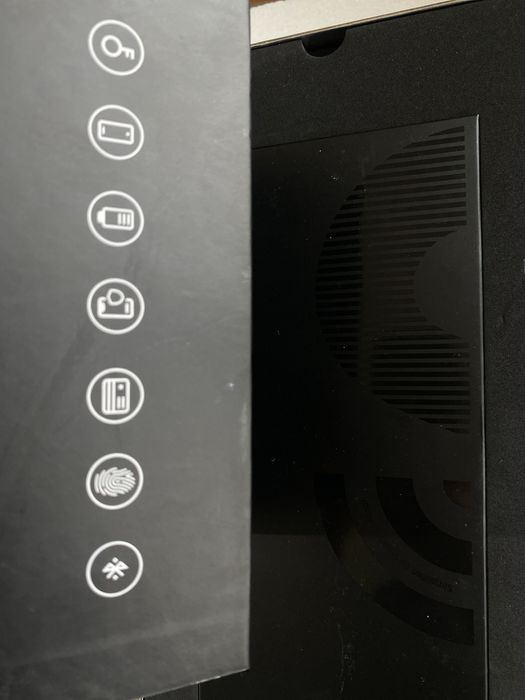 Încuietoare inteligentă tactilă Simpled Weatherproof Slim