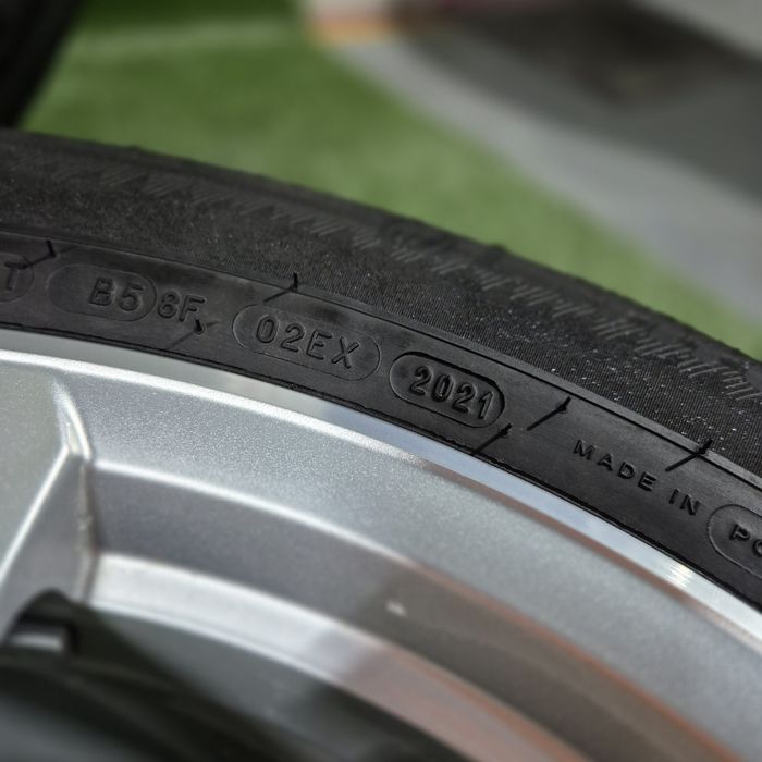 Jante impecabile Audi Q5 R 19 5x112 cu anvelope 235 55 19 Michelin