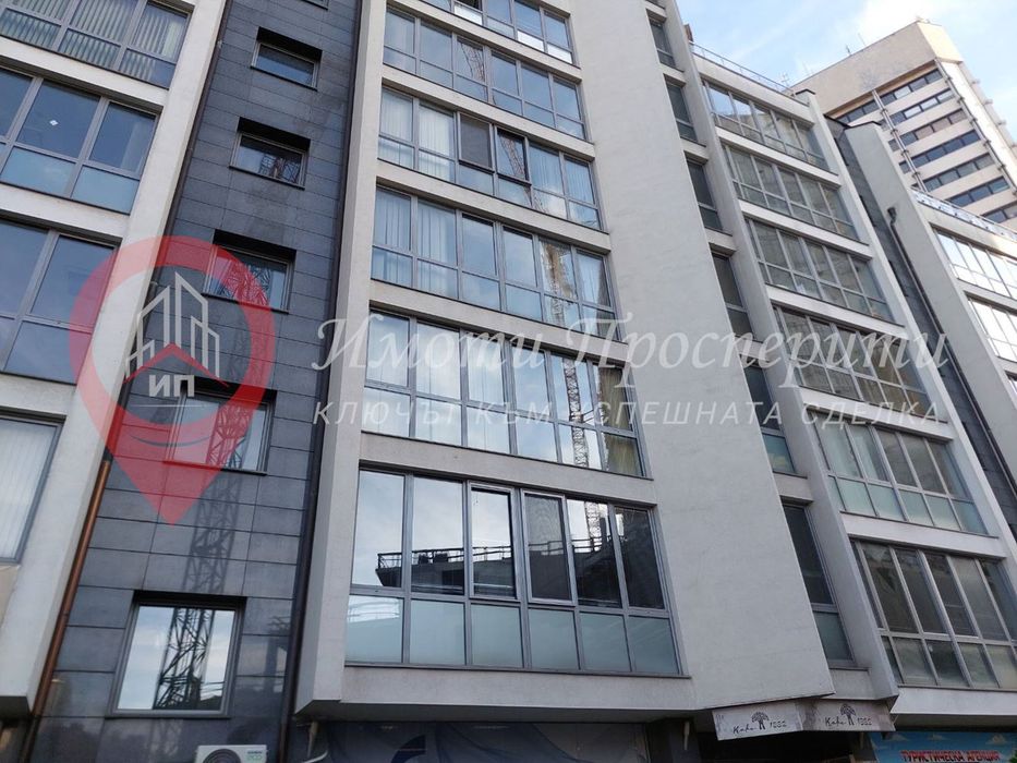 Офис в София-Център площ 30 цена 330