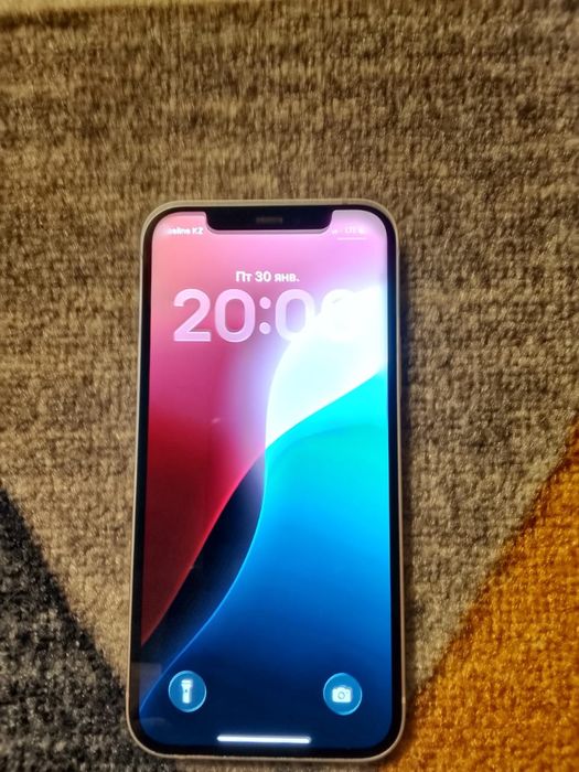iPhone 12 продам