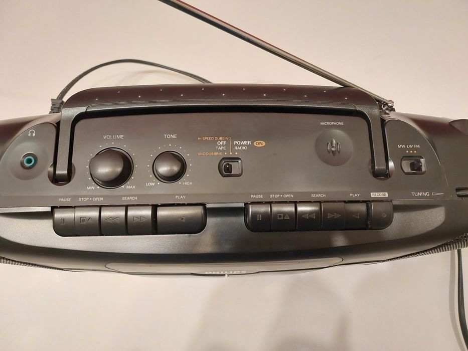 Dublu radiocasetofon Philips Boombox AW7150. Funcționare foarte bună.