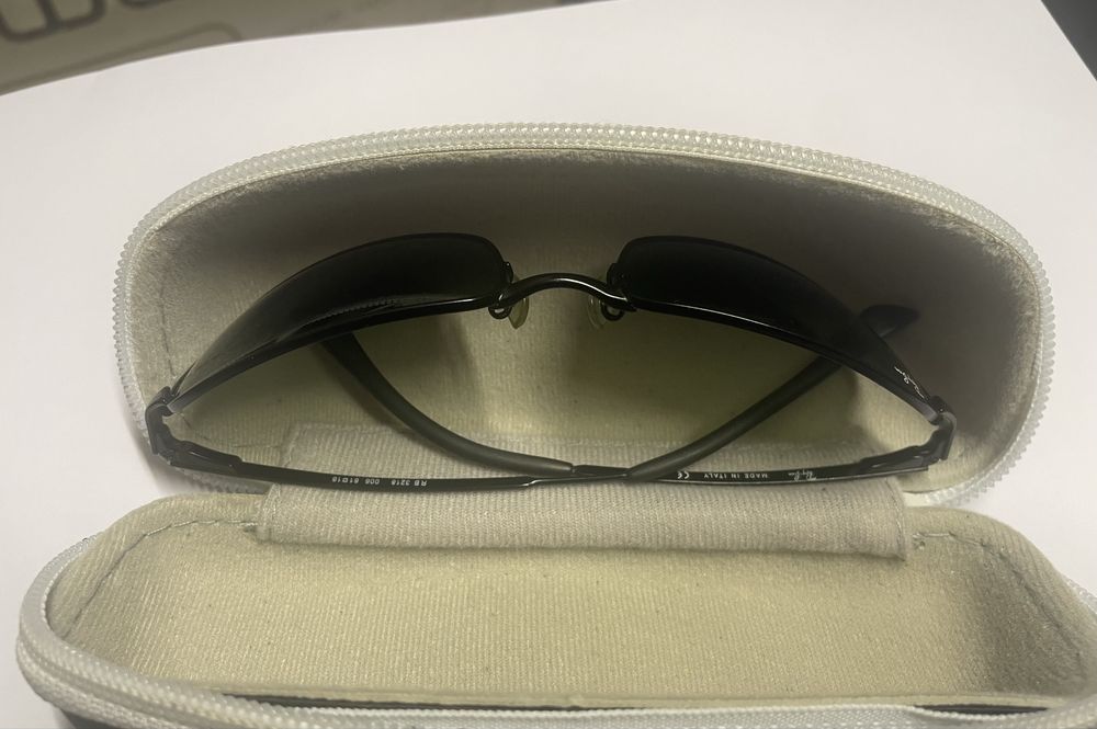 Продавам оригинални очила RayBan