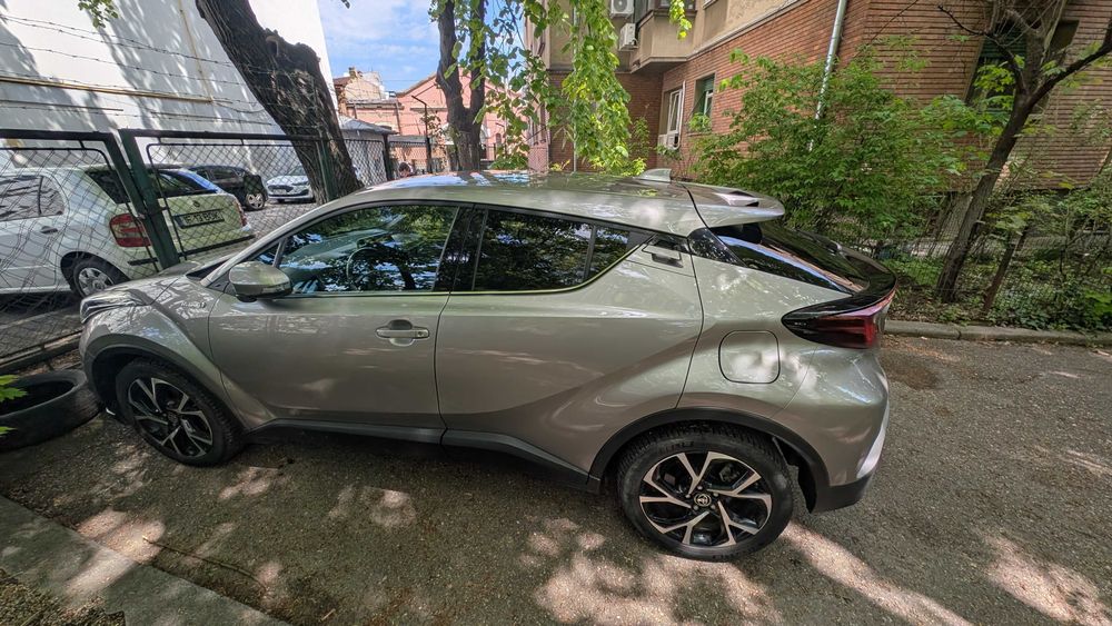 Toyota C-HR 2022 C-ULT Hybrid | Motor 1.8 | 30.000 KM