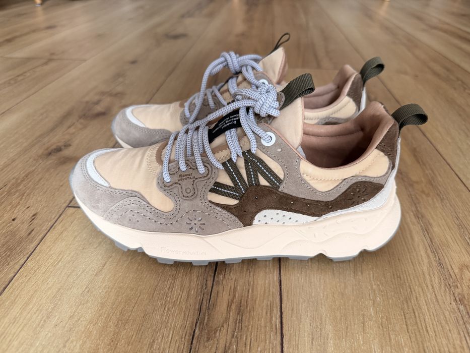 Кроссовки Flower Mountain