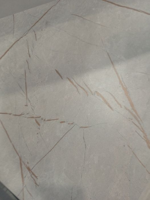 Продам кухонный стол