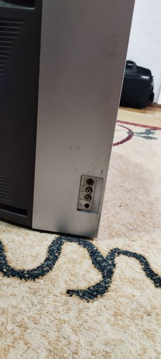 Телевизор samsung