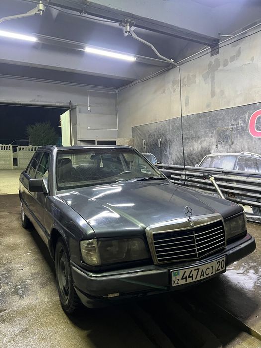 Мерседес 190Е W201