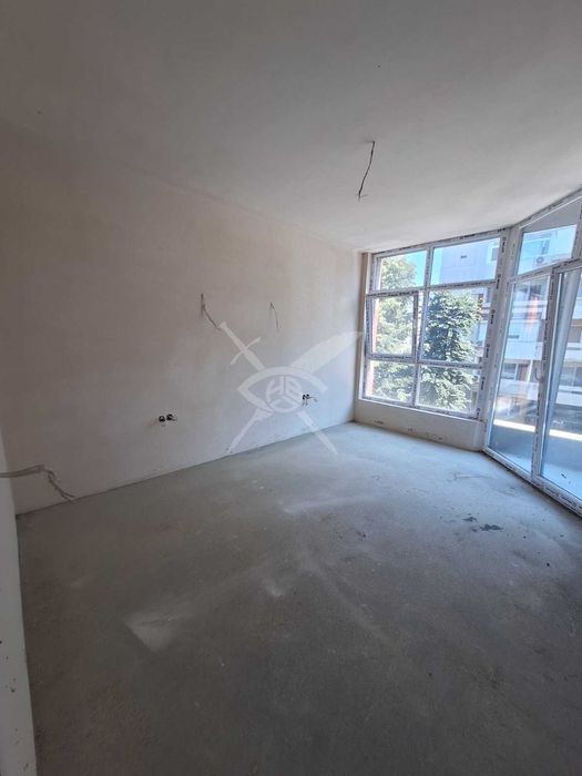 Продава се Тристаен апартамент в Бургас, Меден рудник - зона А - 102 кв.м за 1079 €/кв.м - Снимка #4