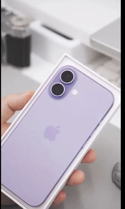 Продам айфон 17 256гб