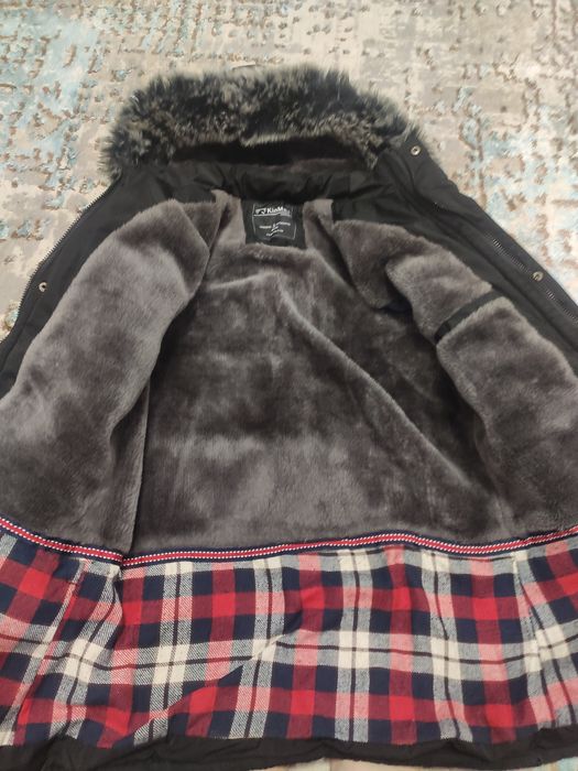 Продам куртку на подростка