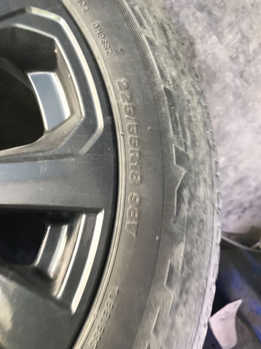 Шины 225/55 R18 Bridgestone Dueler HP