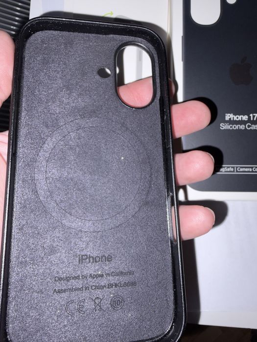 Iphone 17 кейс/калъф