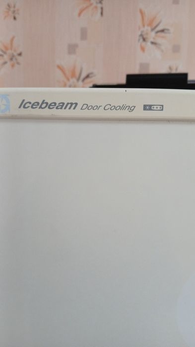 Холодильник LG в идеальном состоянии