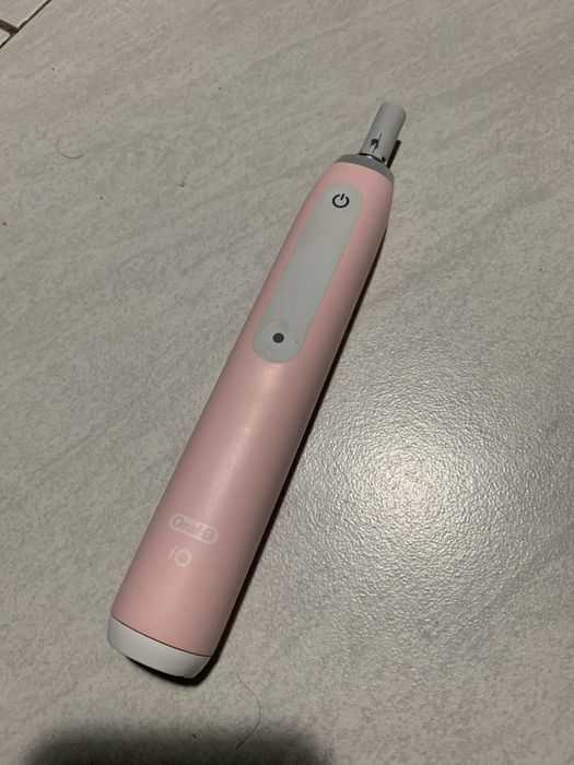 Periuta electrica oral-b iO 3