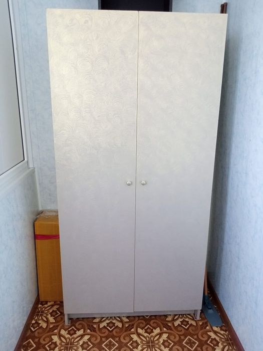 Отдам даром шкаф