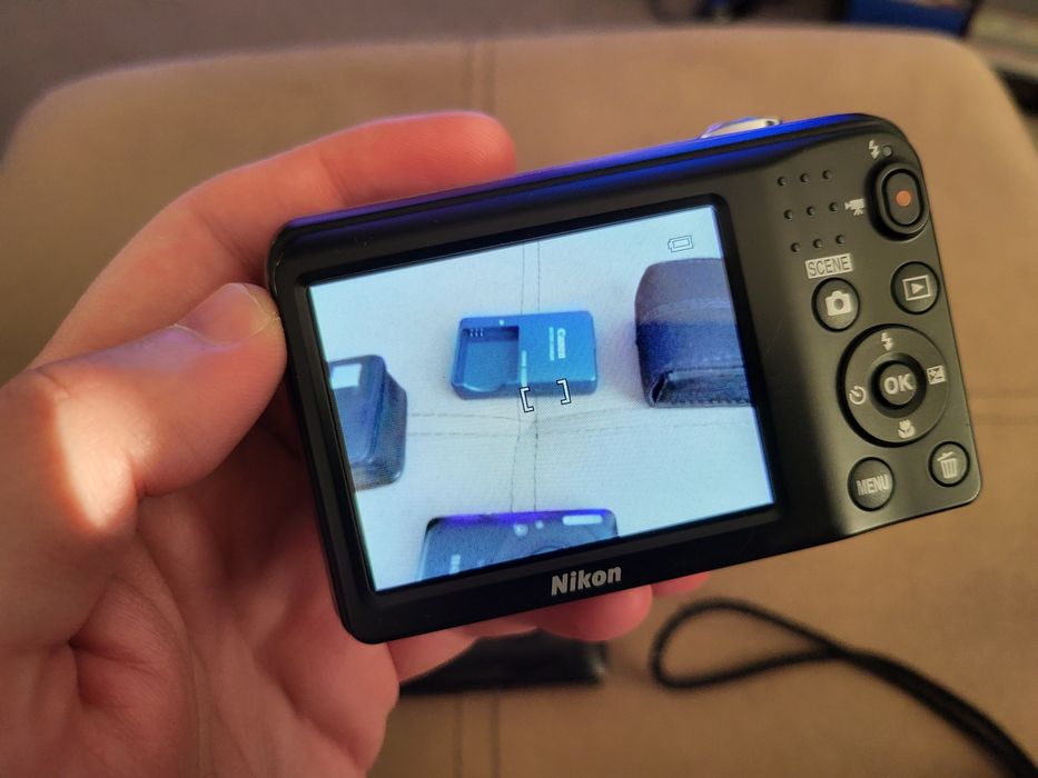 Два Canon-а и един Nikon комплект