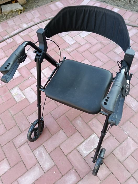 Cadru de mers cu roți