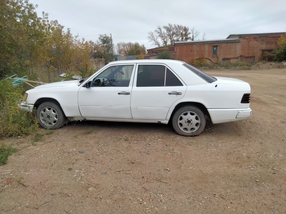 Продам мерседес.