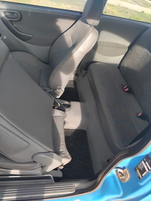 Vând Opel corsa motor de 1.benzina