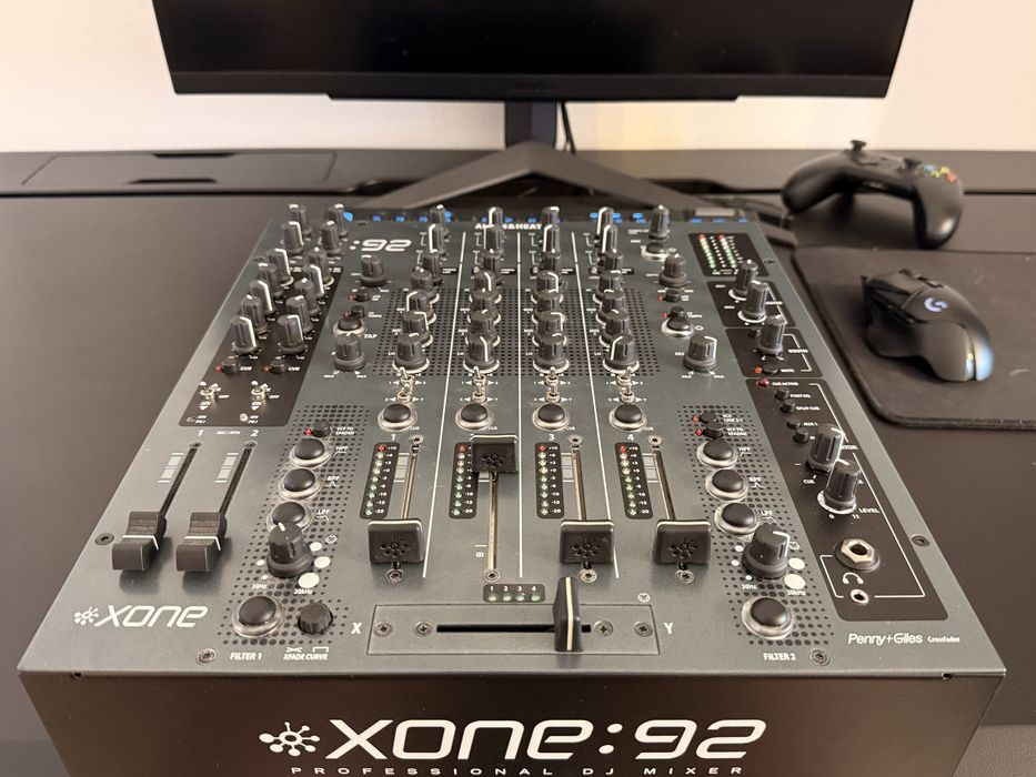 mixer ALLEN & HEATH XONE:92 ( xone 92 )