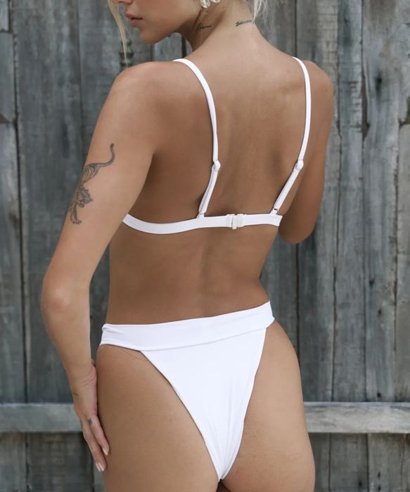 Бял бански от две части Bohemai