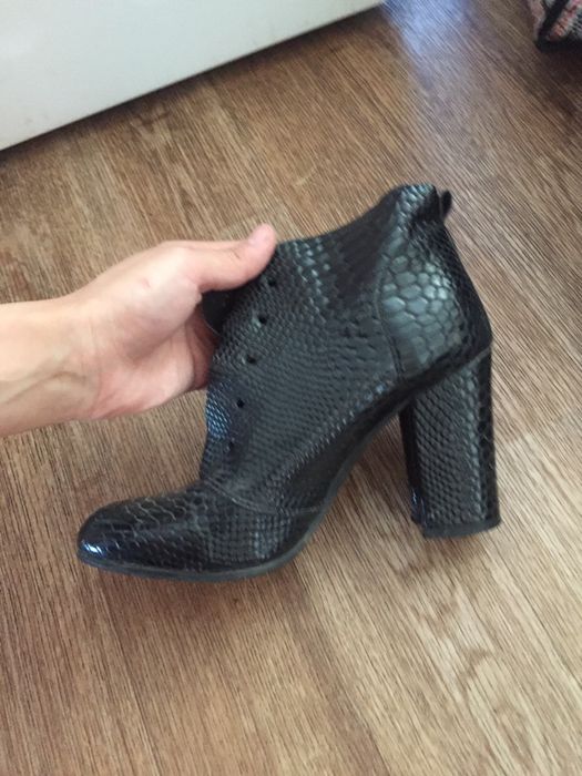 Продам ботильоны