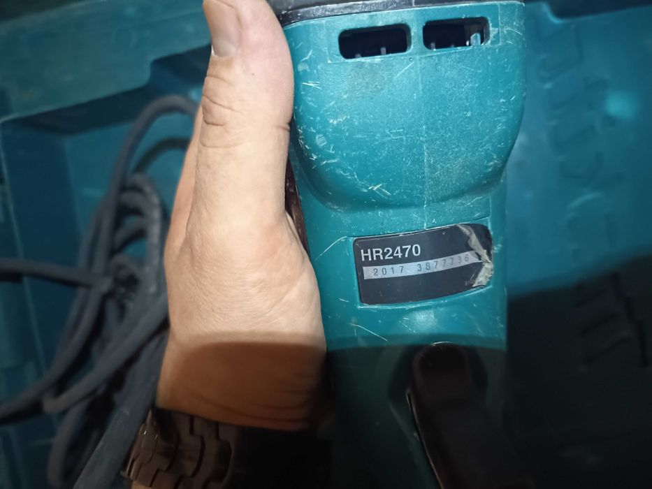 Makita HR2470 Перфоратор 220v