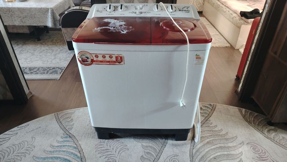 Kir moshina yengide ishlab turibdi