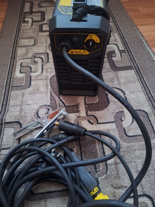 Сварочный инвекторный аппарат