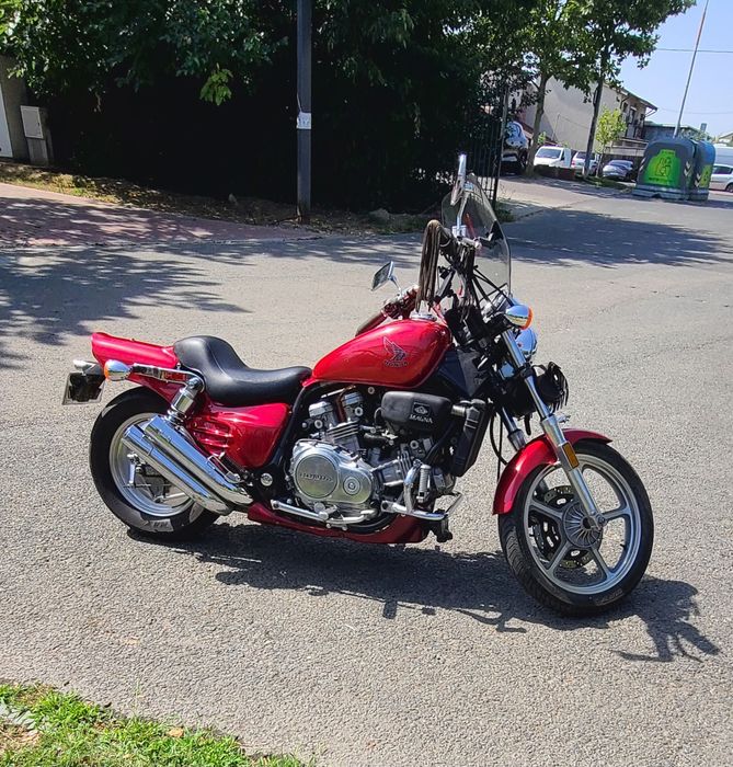 Honda Super Magna