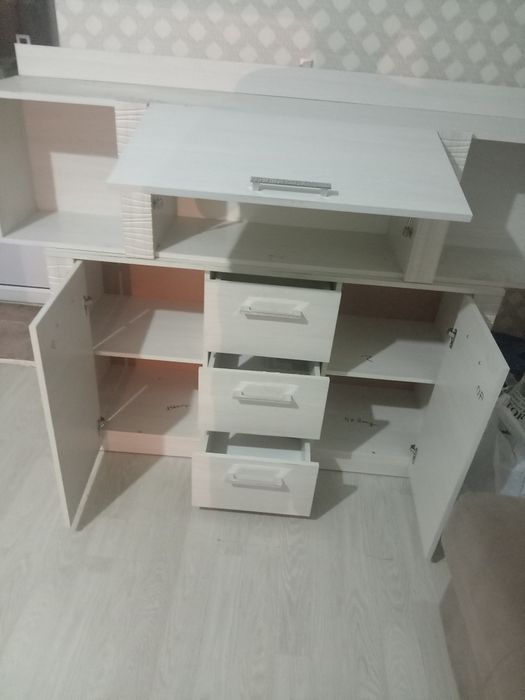 Продам два шкавчика можно отдельно  купить