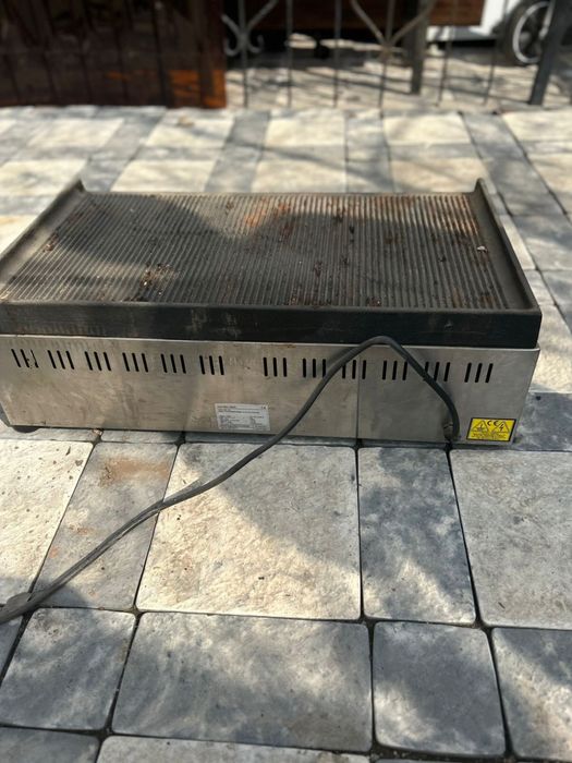 Продам грильницу