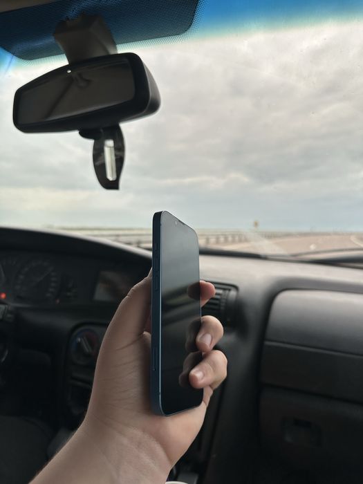 Айфон 13 256ГБ ИДЕАЛ Без ремонт