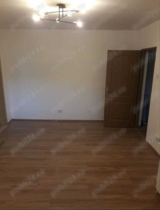 Inchiriez spatiu comercial govandar Republicii 4